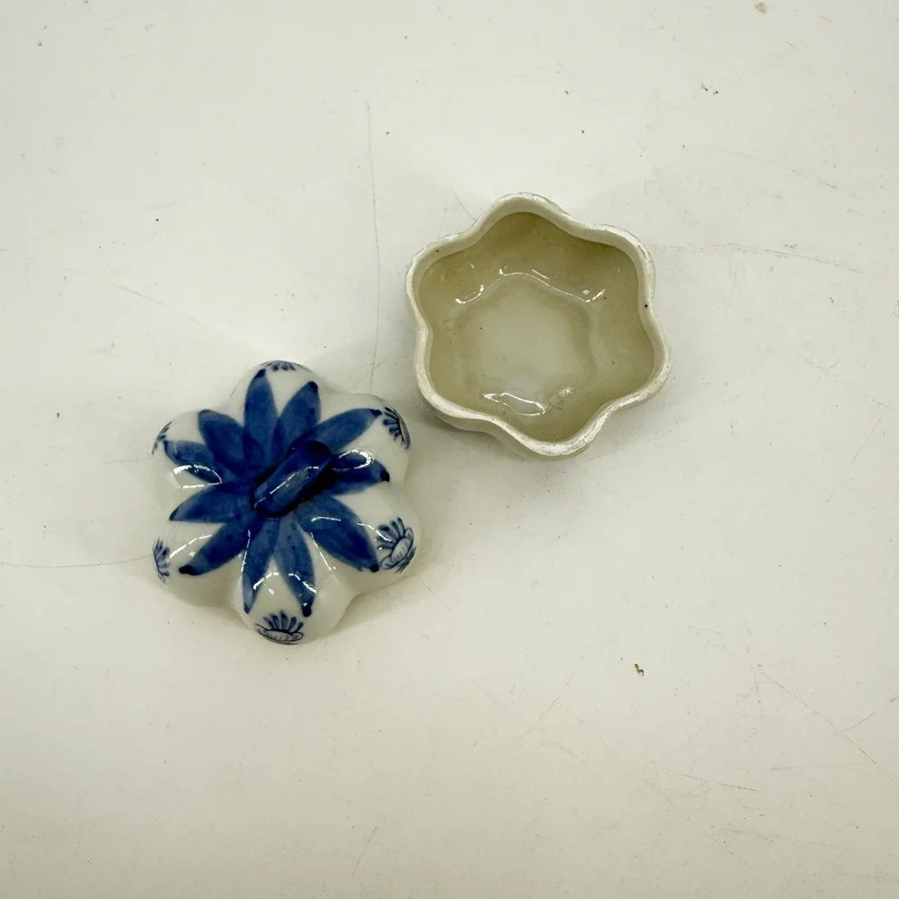 Pumpkin Trinket Box Small Blue White Floral Ceramic Jewelry‎ Dish Decor 2